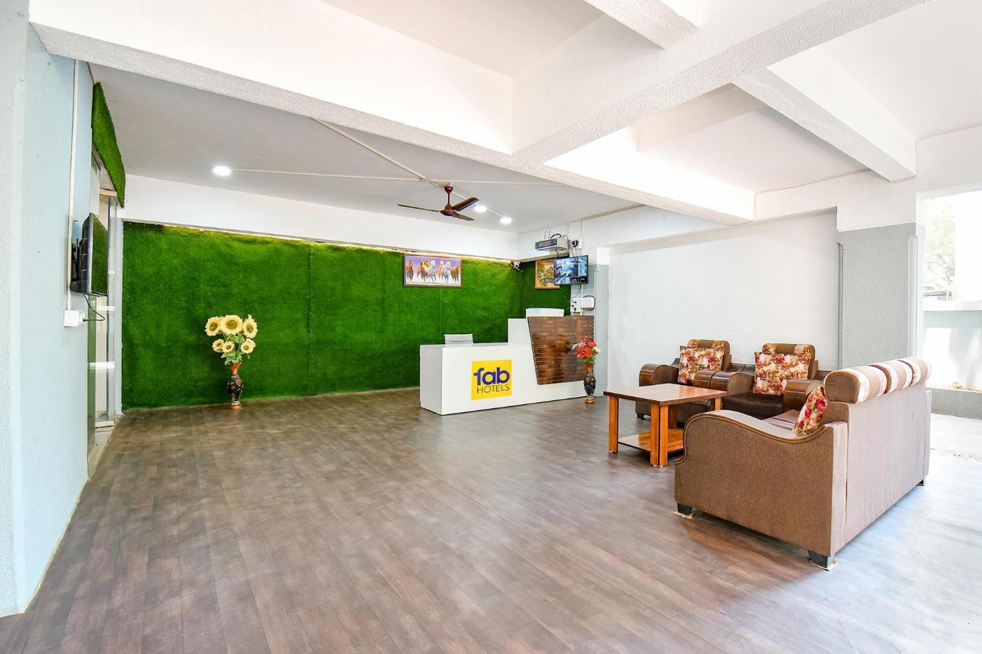 Fabhotel Skylight Studio Rooms - Nr Mcf Camp 浦那 外观 照片
